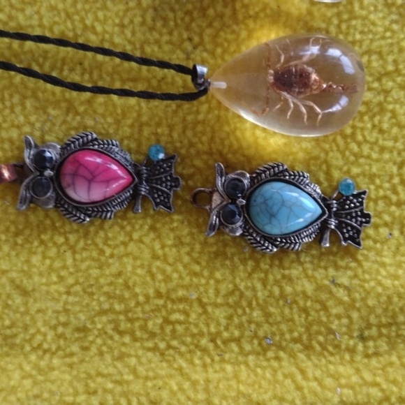 Silver and Black Pendant Necklace Lot(8 PCS.) - Picture 4 of 6